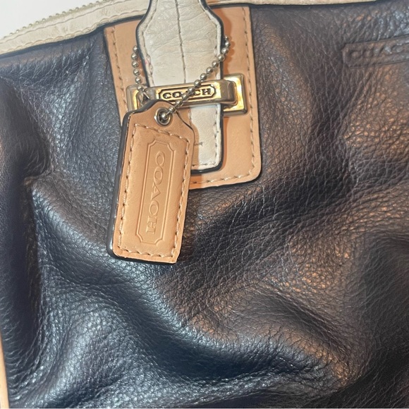Coach Bag - Picture 11 of 12